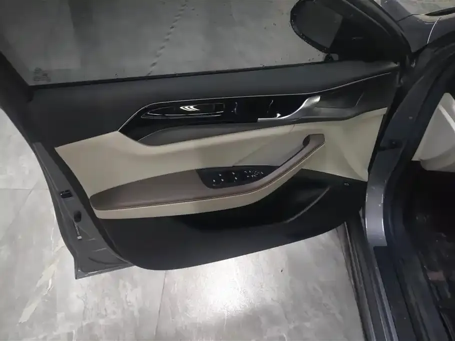 BYD Qin PLUS 2023 из CN, фото 10