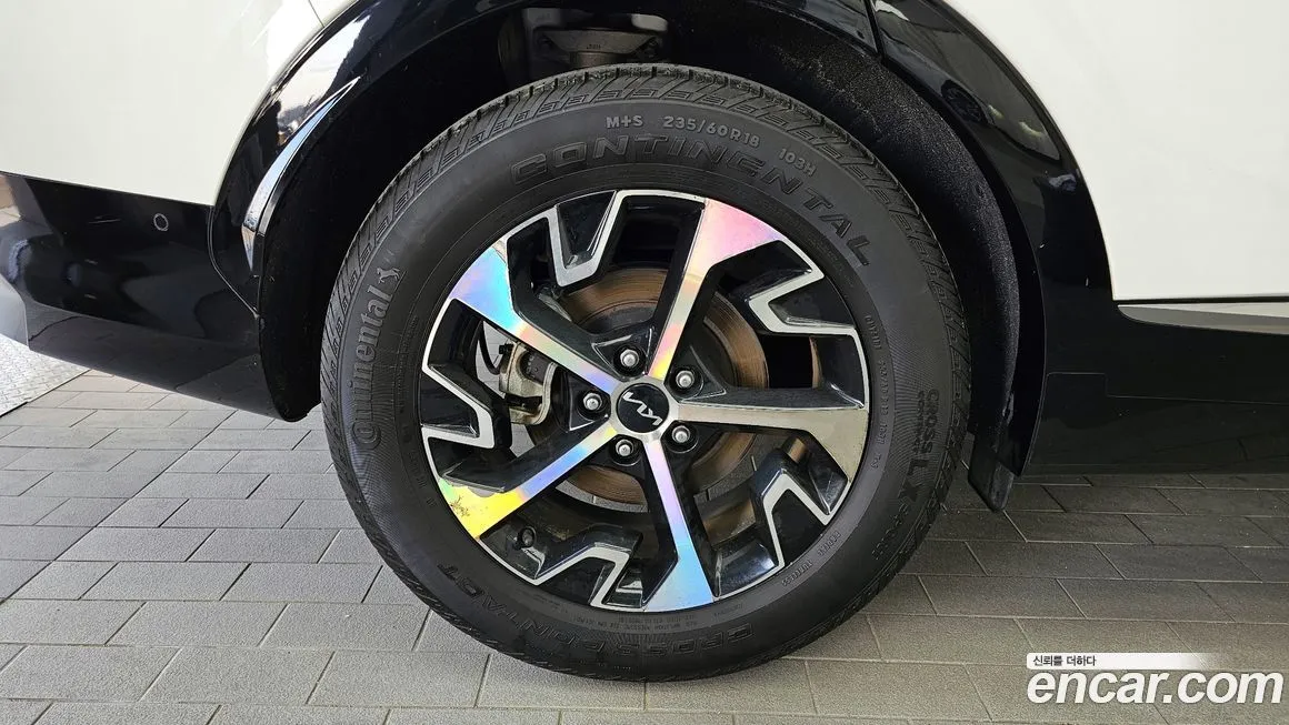Kia Sportage — фото 8
