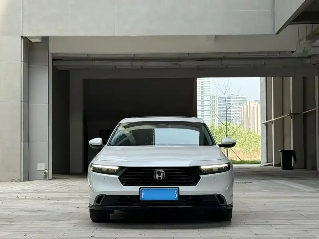 Honda Accord — фото 4