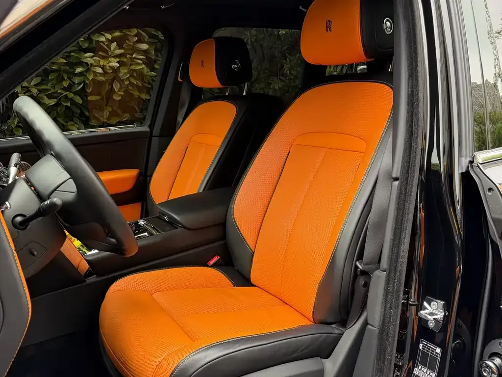 Rolls-Royce Cullinan 2023 из CN, фото 5