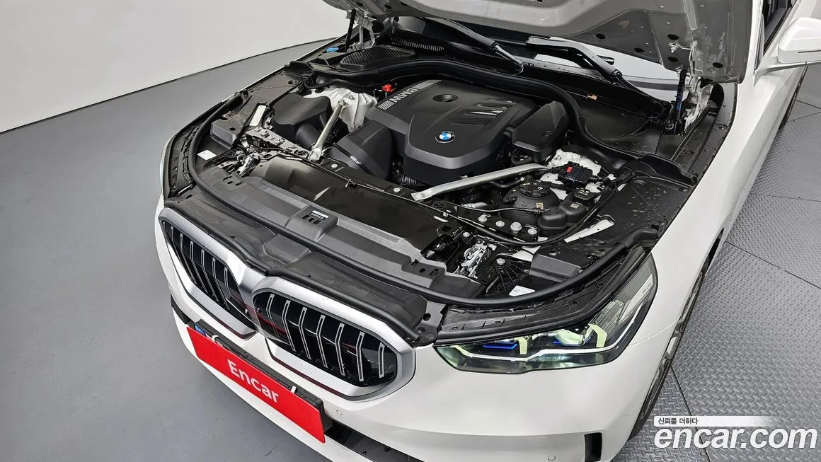 BMW 5-Series 2025 из KR, фото 5