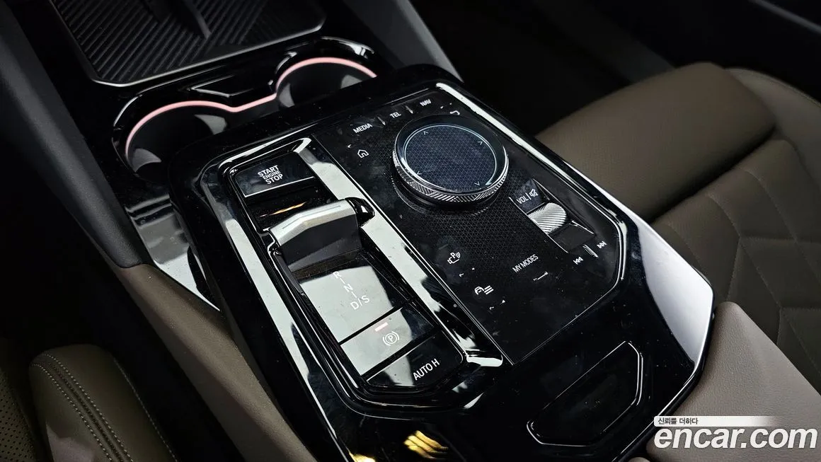 BMW 5-Series 2025 из KR, фото 7