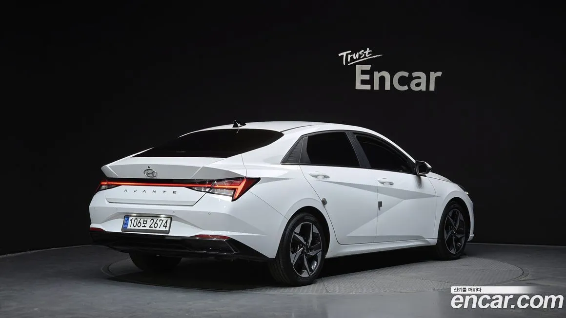 Hyundai AVANTE — фото 3