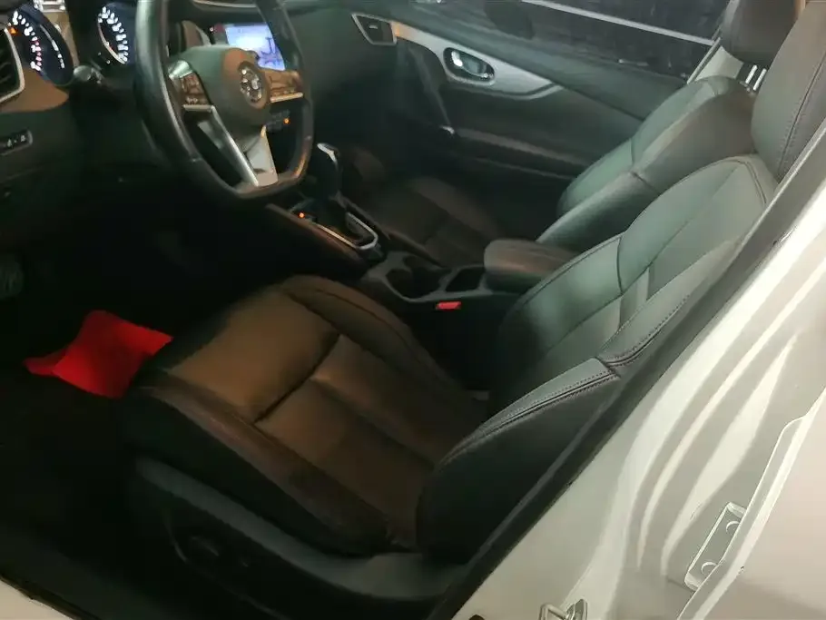 Nissan Qashqai 2022 из CN, фото 2