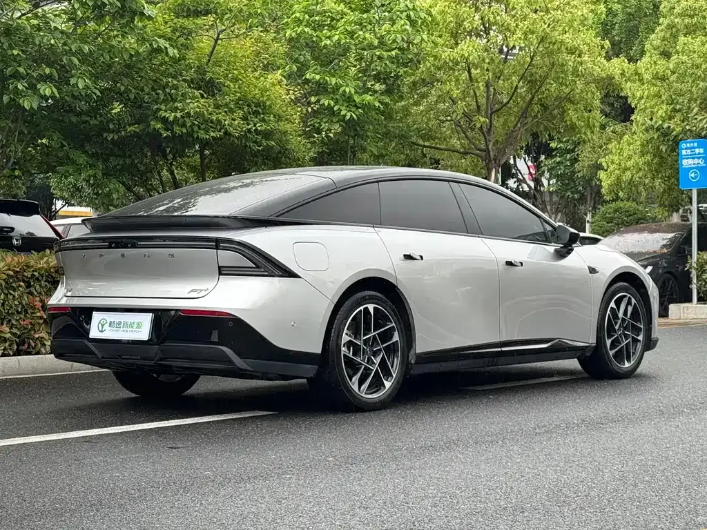 XPeng P7+ — фото 10