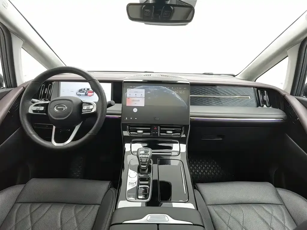 GAC Motor Trumpchi M8 — фото 10