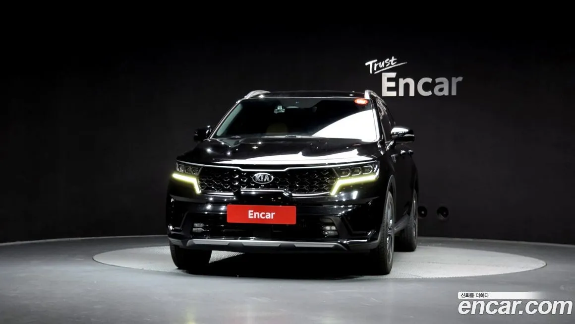 Kia Sorento — фото 5