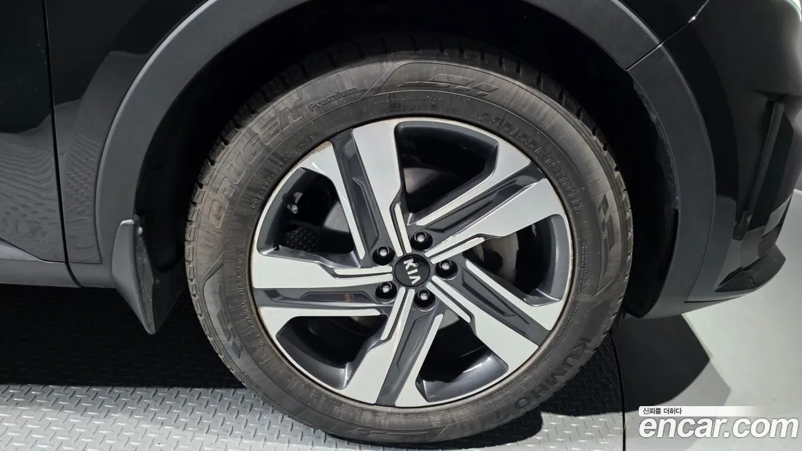 Kia Sorento — фото 7