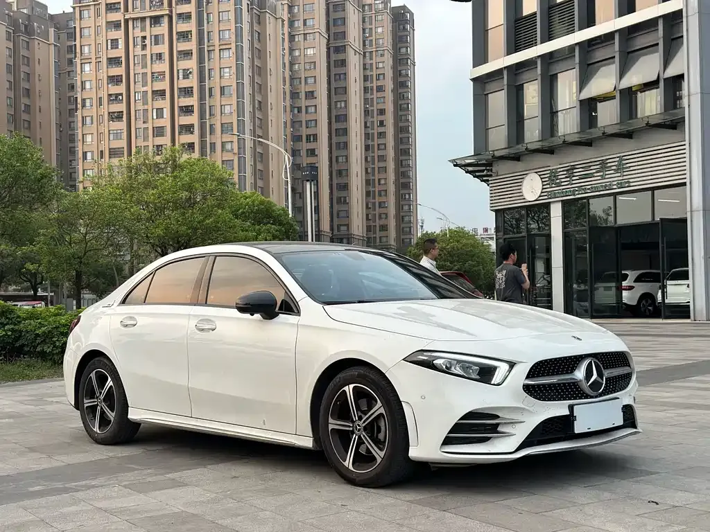 Mercedes-Benz A-Class — фото 8
