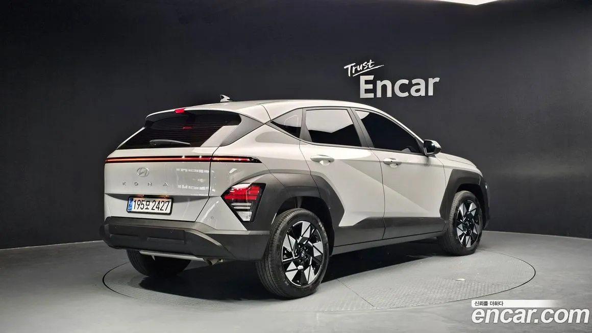 Hyundai Kona — фото 9