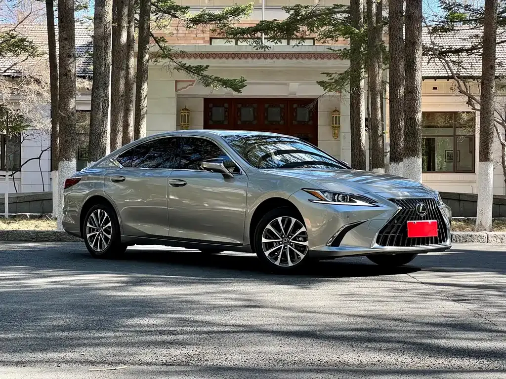 Lexus ES 2024 из CN, фото 9