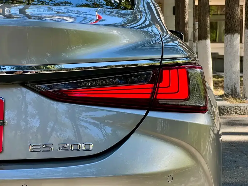 Lexus ES 2024 из CN, фото 2