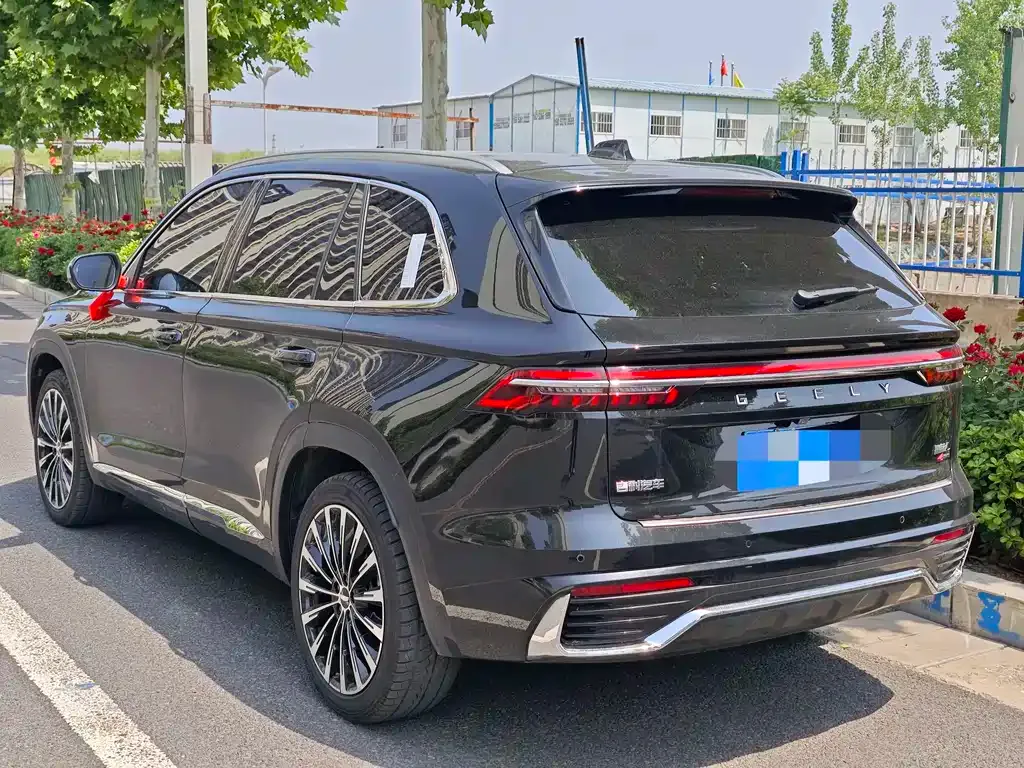 Geely Xingyue L — фото 9