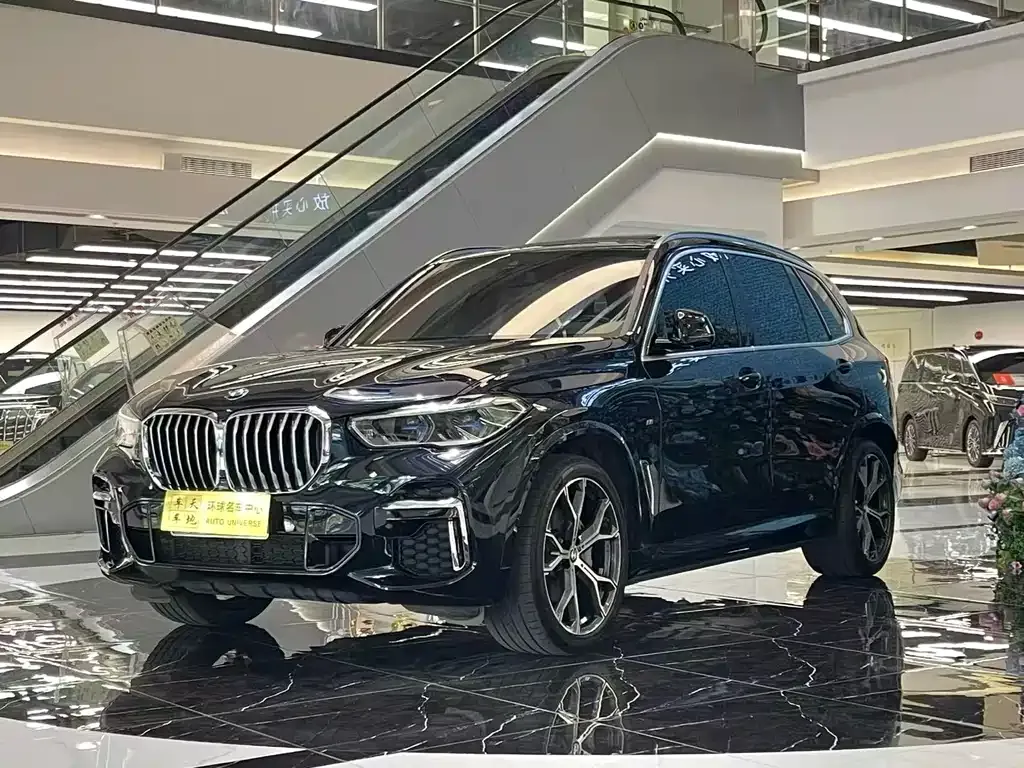 BMW X5 — фото 1