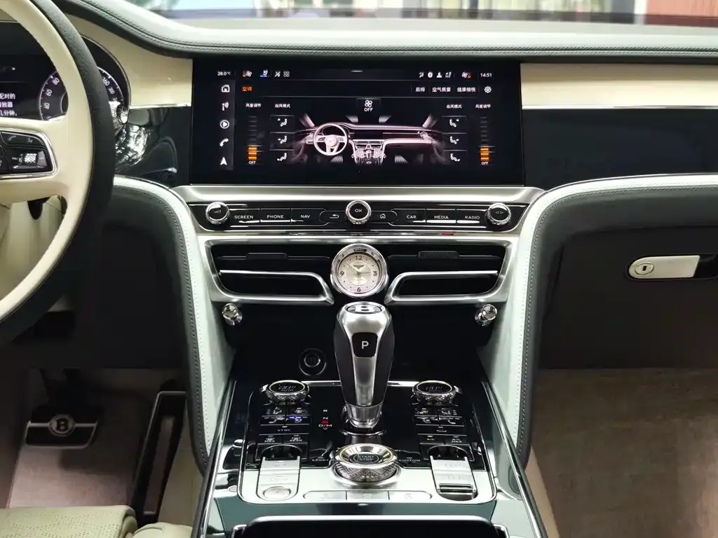 Bentley Flying Spur PHEV 2025 из CN, фото 4