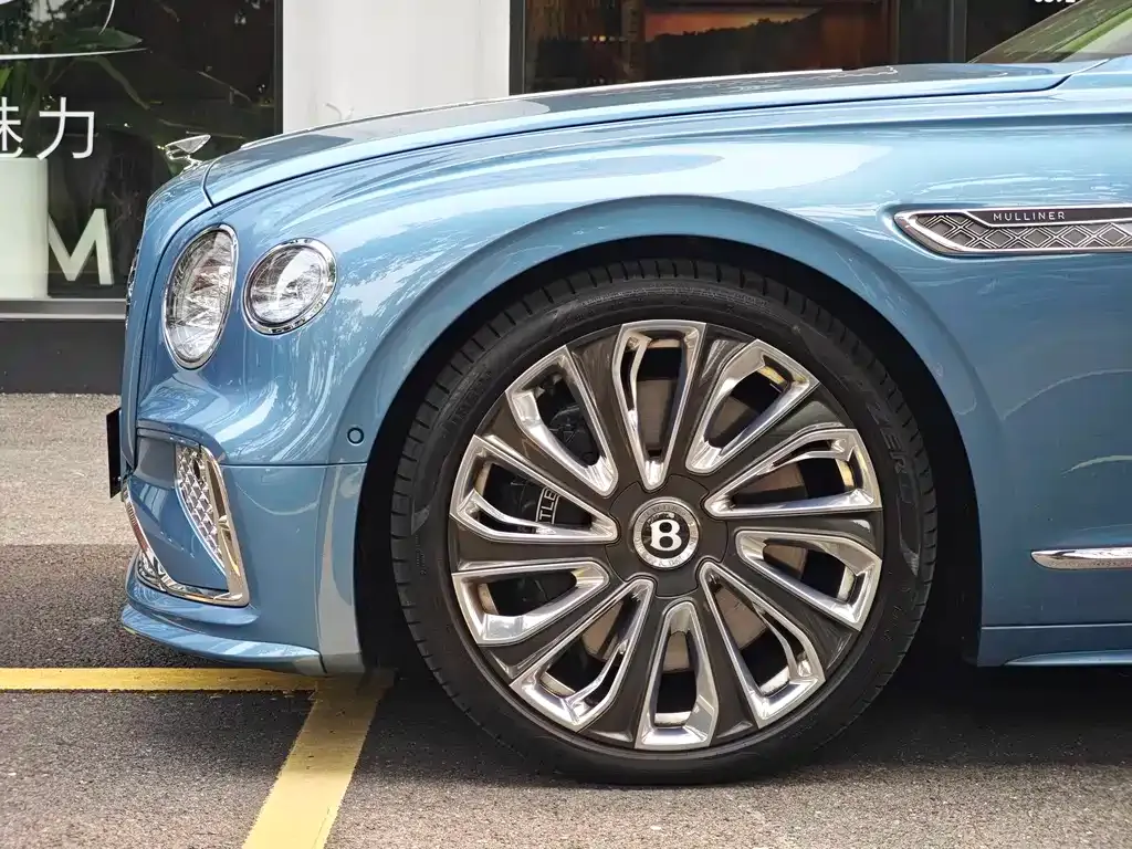 Bentley Flying Spur PHEV 2025 из CN, фото 8
