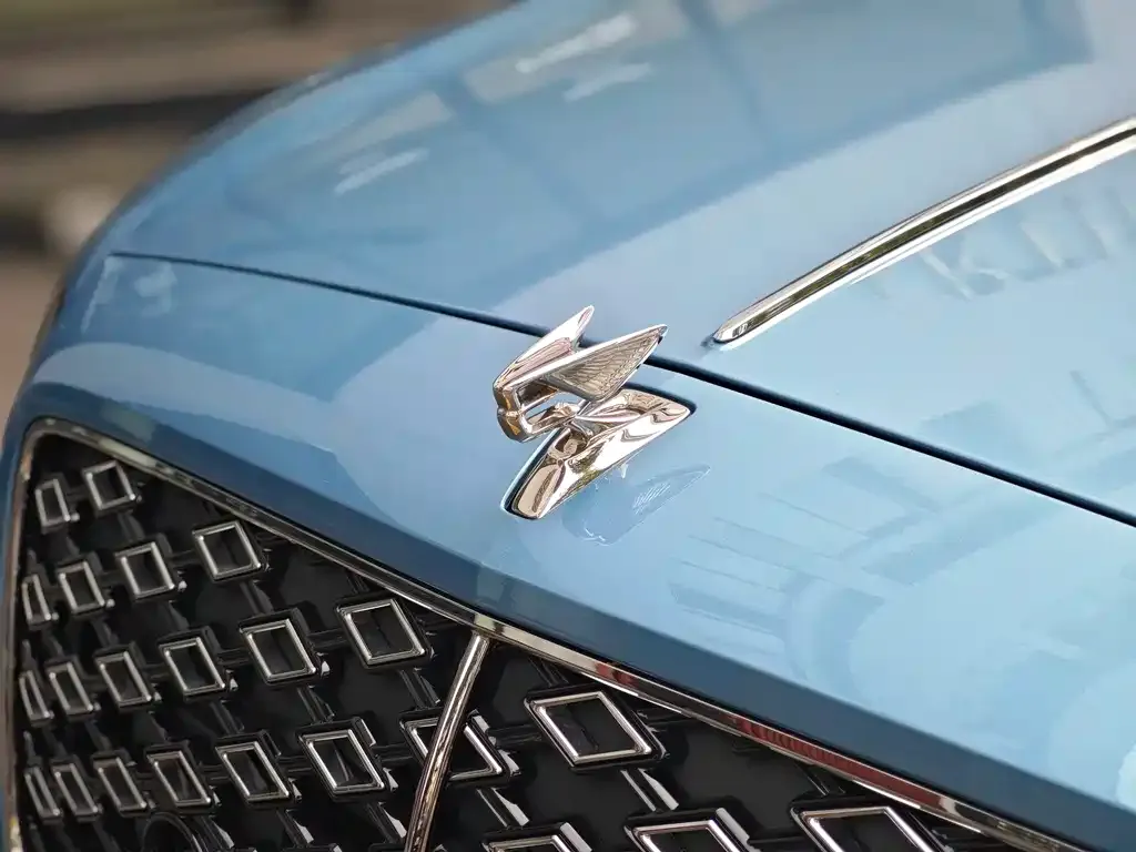 Bentley Flying Spur PHEV 2025 из CN, фото 3