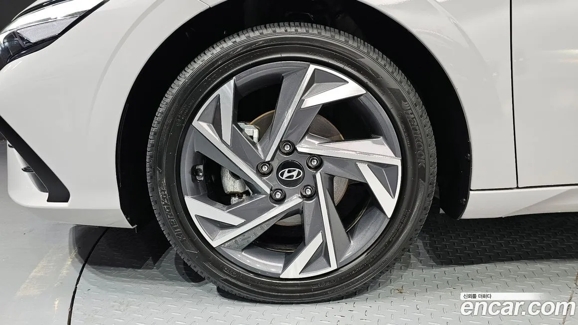 Hyundai AVANTE — фото 6
