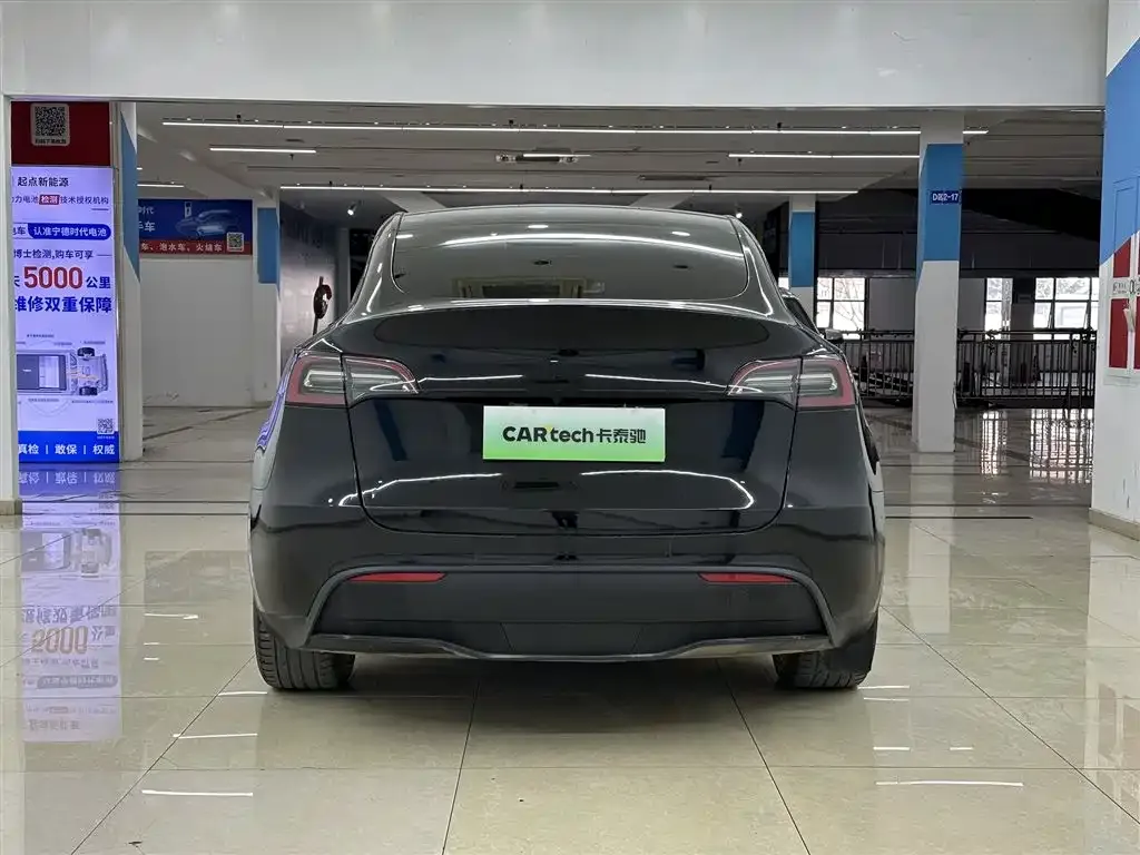 Tesla Model Y — фото 9