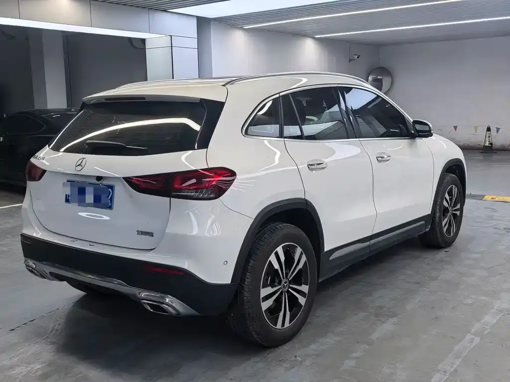 Mercedes-Benz GLA 2023 из CN, фото 2