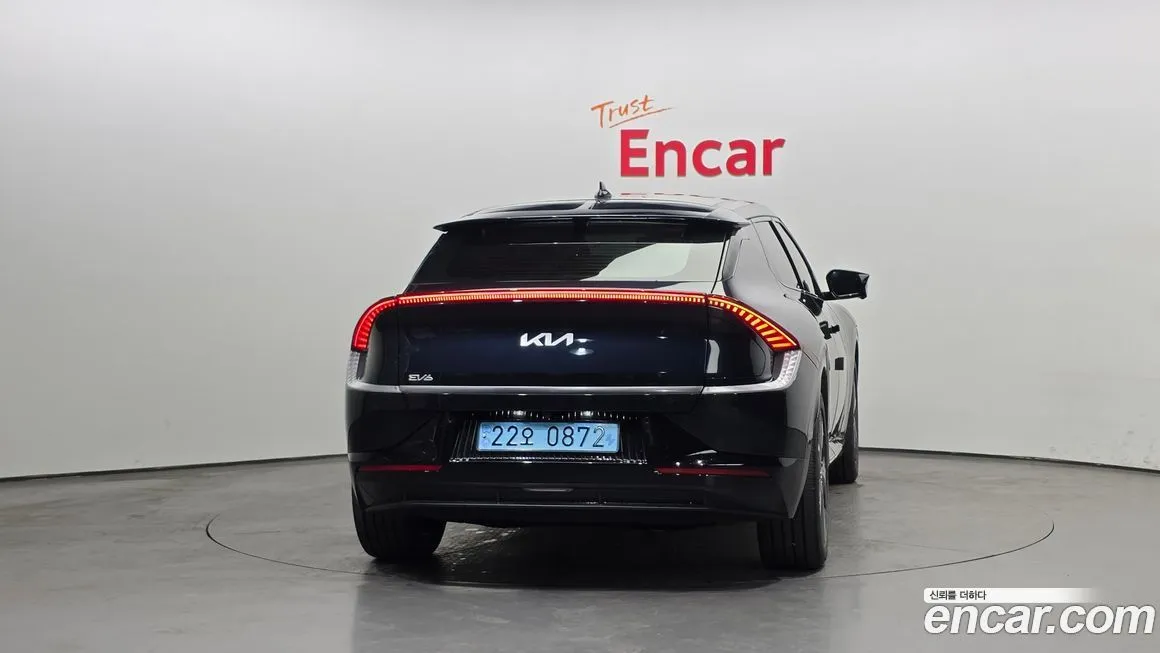 Kia EV6 2023 из KR, фото 6