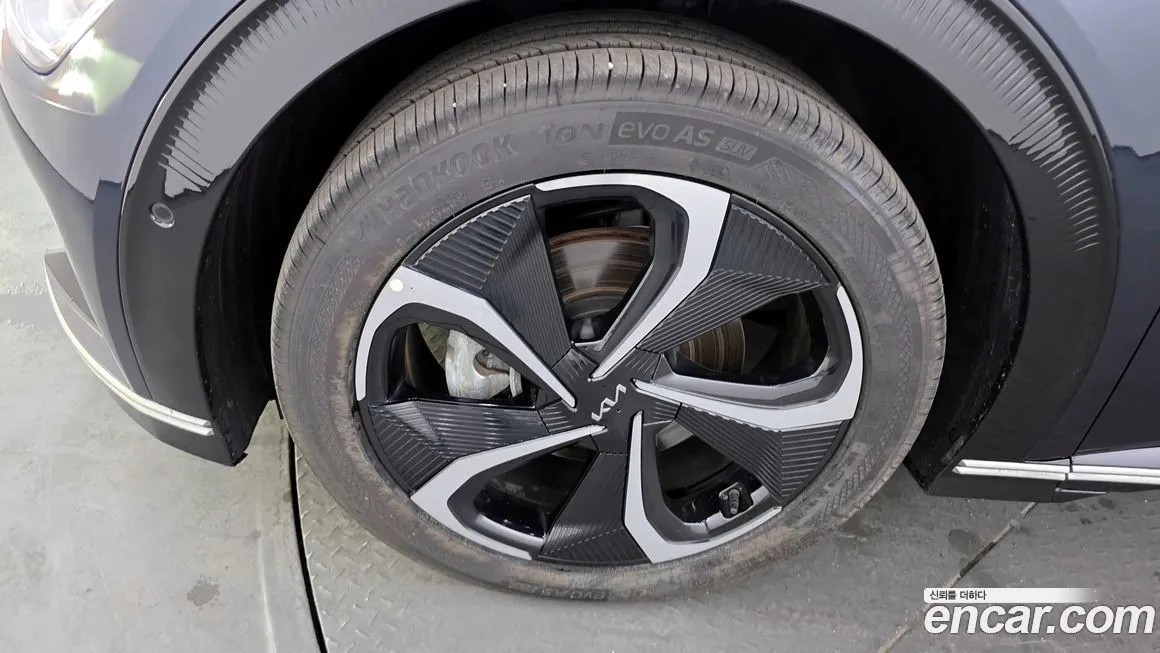 Kia EV6 2023 из KR, фото 4