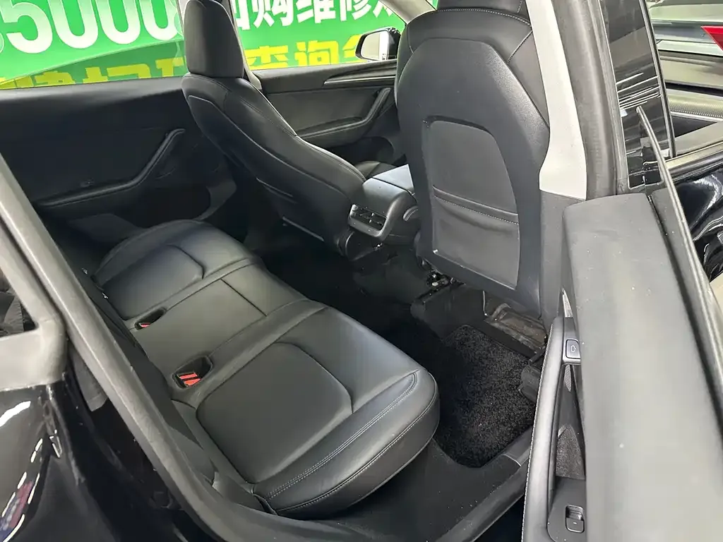 Tesla Model Y 2023 из CN, фото 9