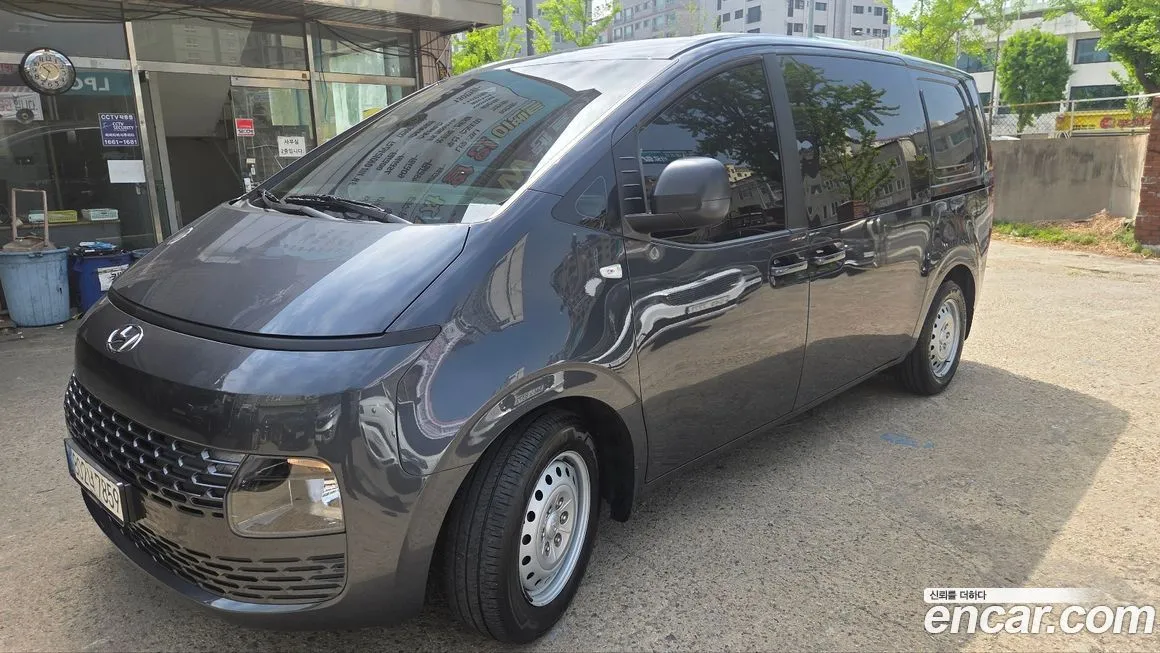 Hyundai Staria 2023 из KR, фото 3