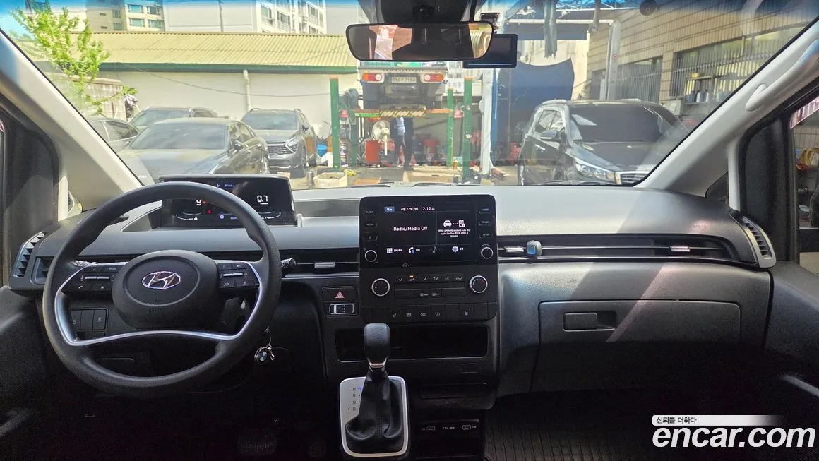 Hyundai Staria 2023 из KR, фото 5