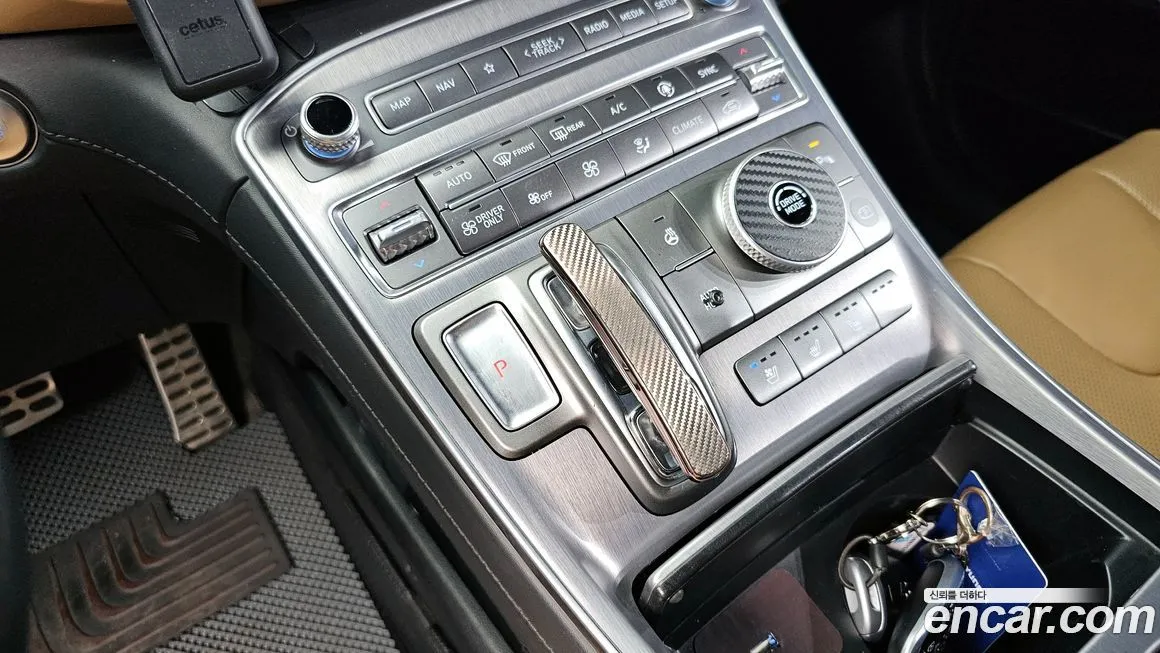 Hyundai Santafe — фото 9