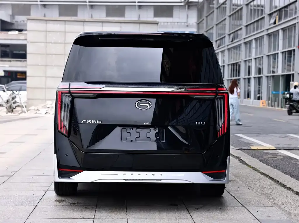 GAC Motor Trumpchi M8 — фото 10