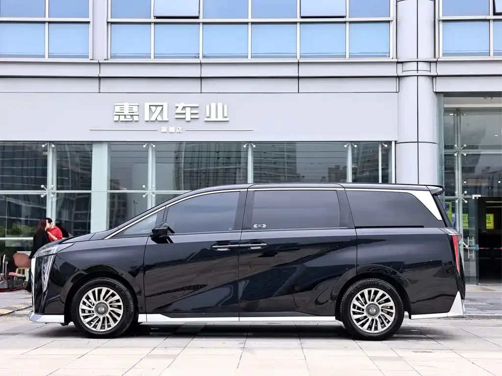 GAC Motor Trumpchi M8 — фото 8