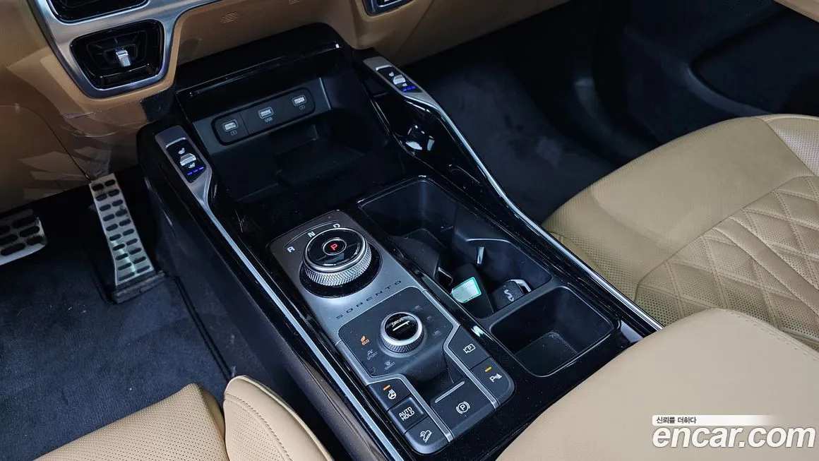 Kia Sorento — фото 4