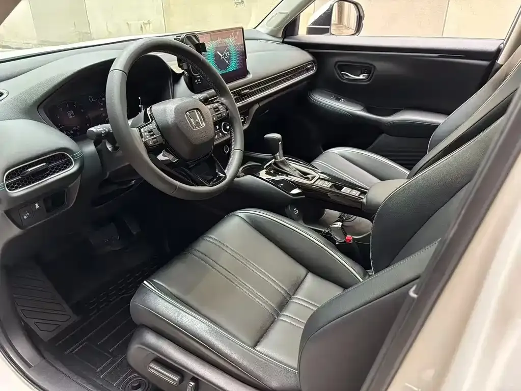 Honda HR-V 2023 из CN, фото 3