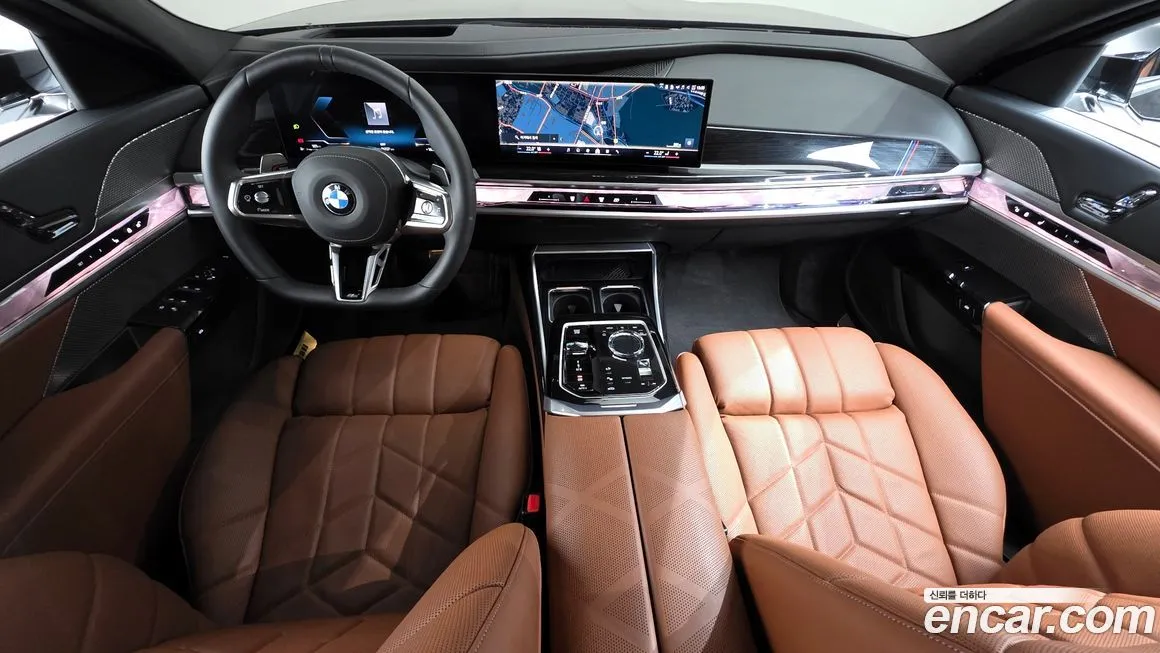 BMW 7-Series — фото 10