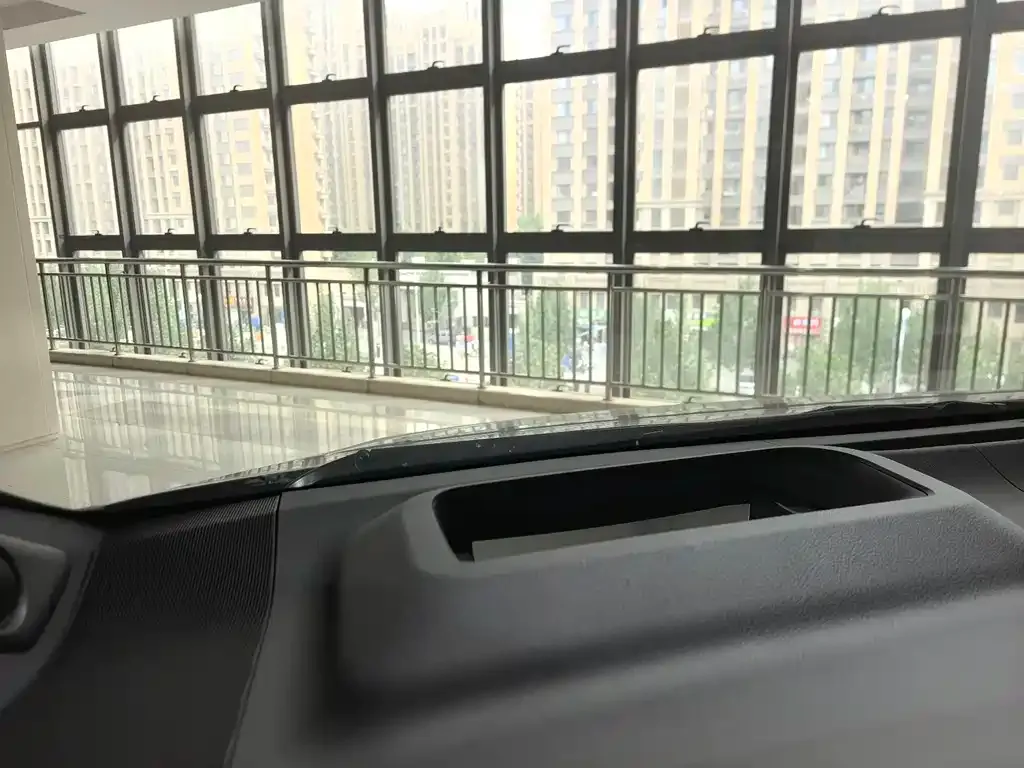 Toyota Alphard — фото 6