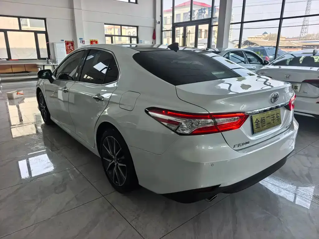 Toyota Camry 2022 из CN, фото 7