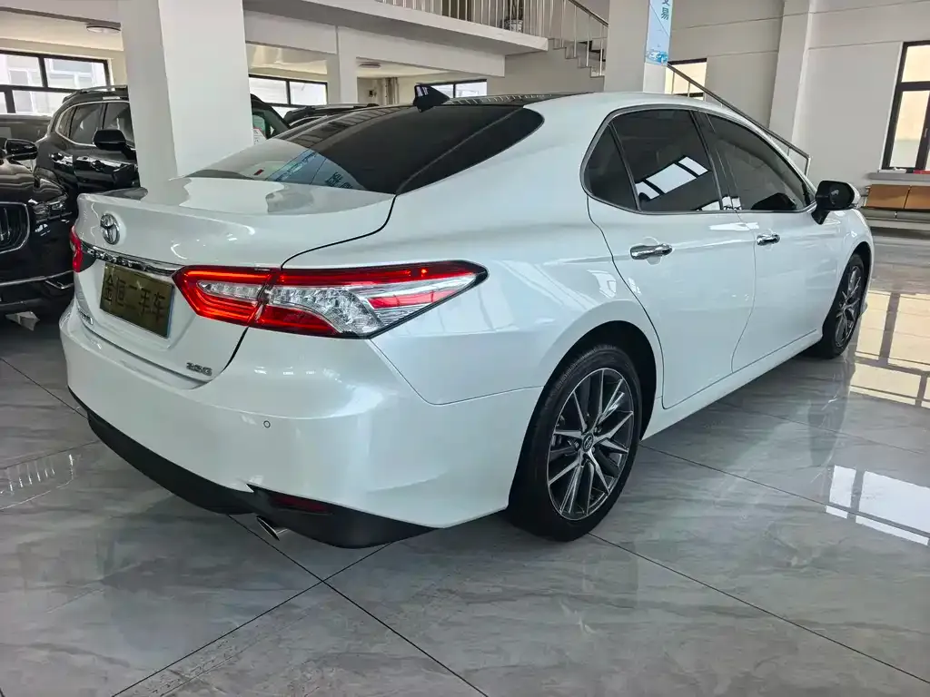 Toyota Camry 2022 из CN, фото 6