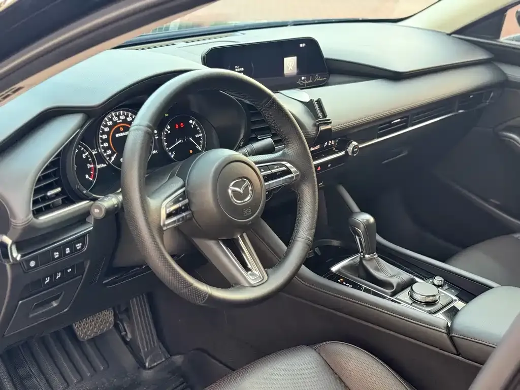 Mazda 3 Axela 2021 из CN, фото 3