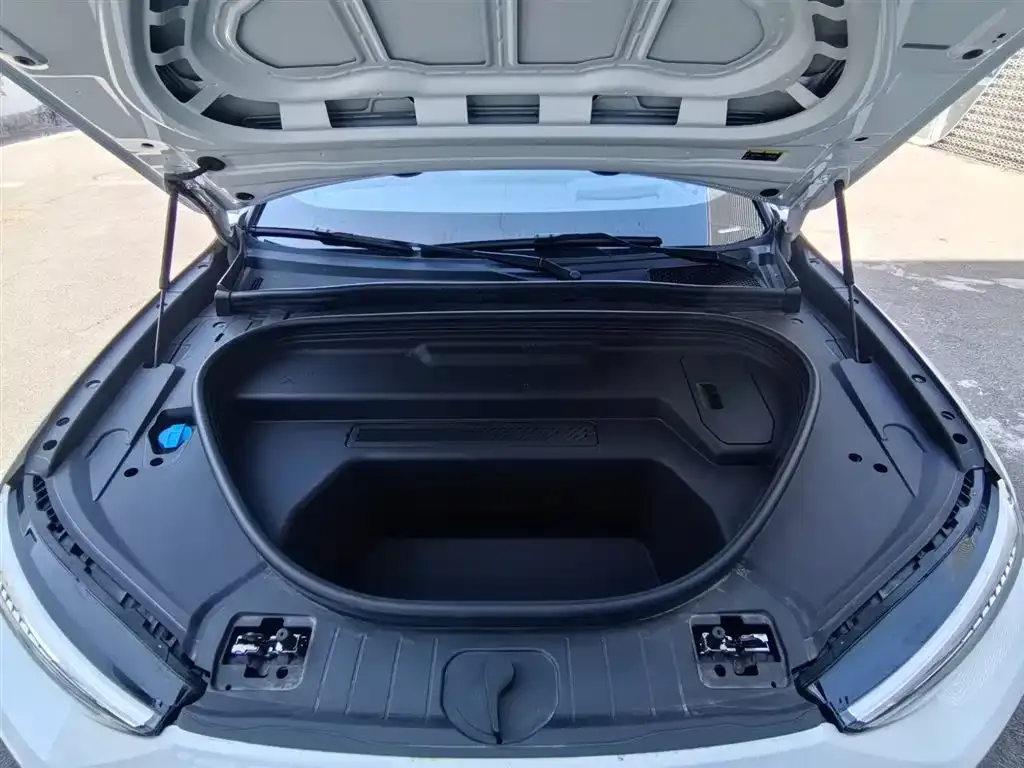 Audi Q6L e-tron 2025 из CN, фото 8