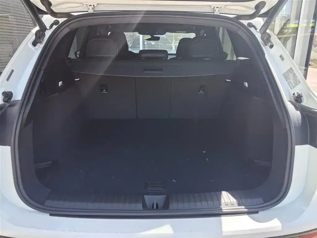 Audi Q6L e-tron 2025 из CN, фото 2