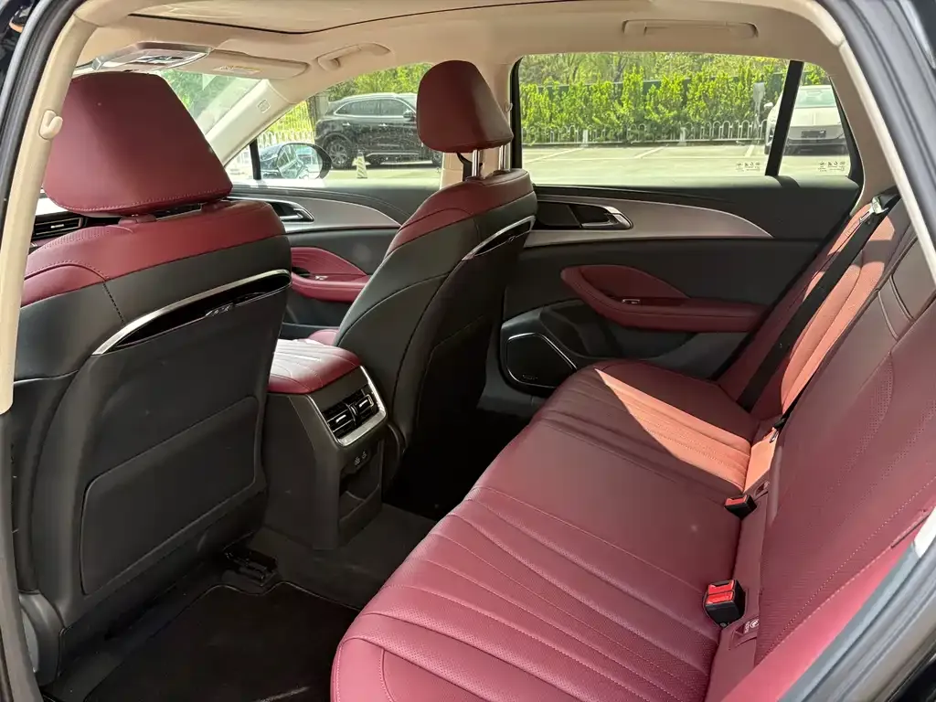 Hongqi H5 2024 из CN, фото 4