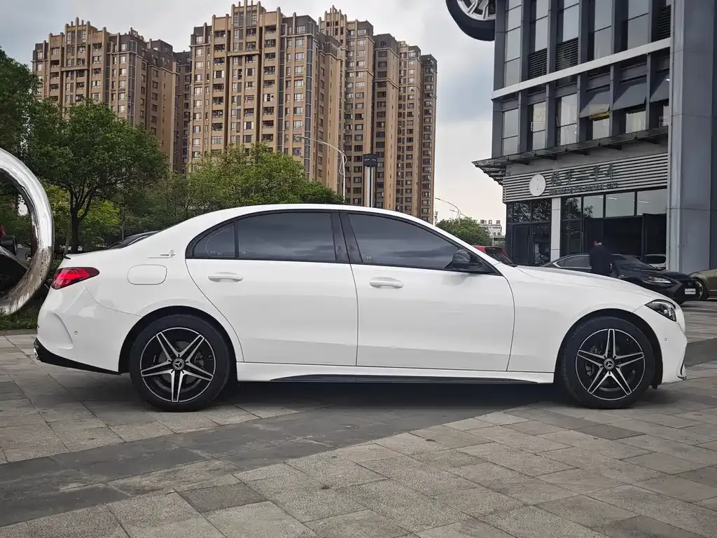 Mercedes-Benz C-Class 2024 из CN, фото 8