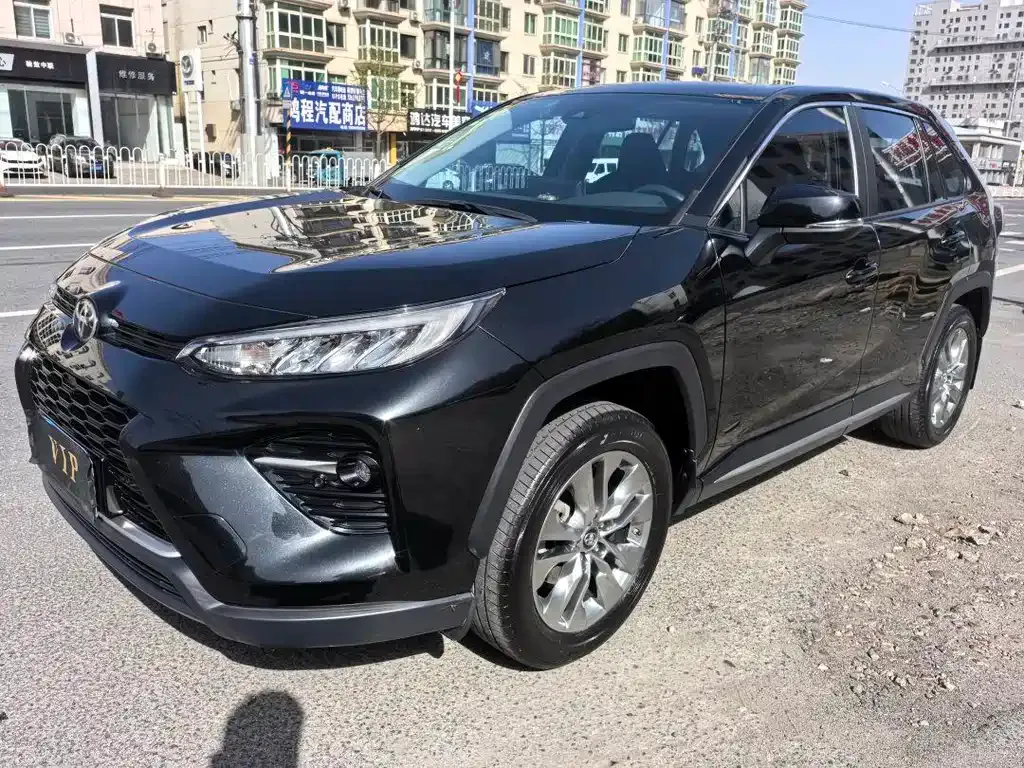 Toyota Wildlander — фото 1