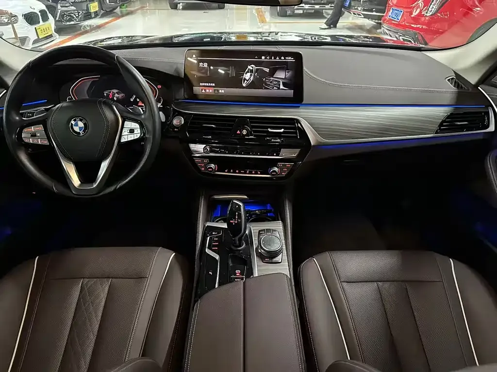 BMW 5 Series — фото 2