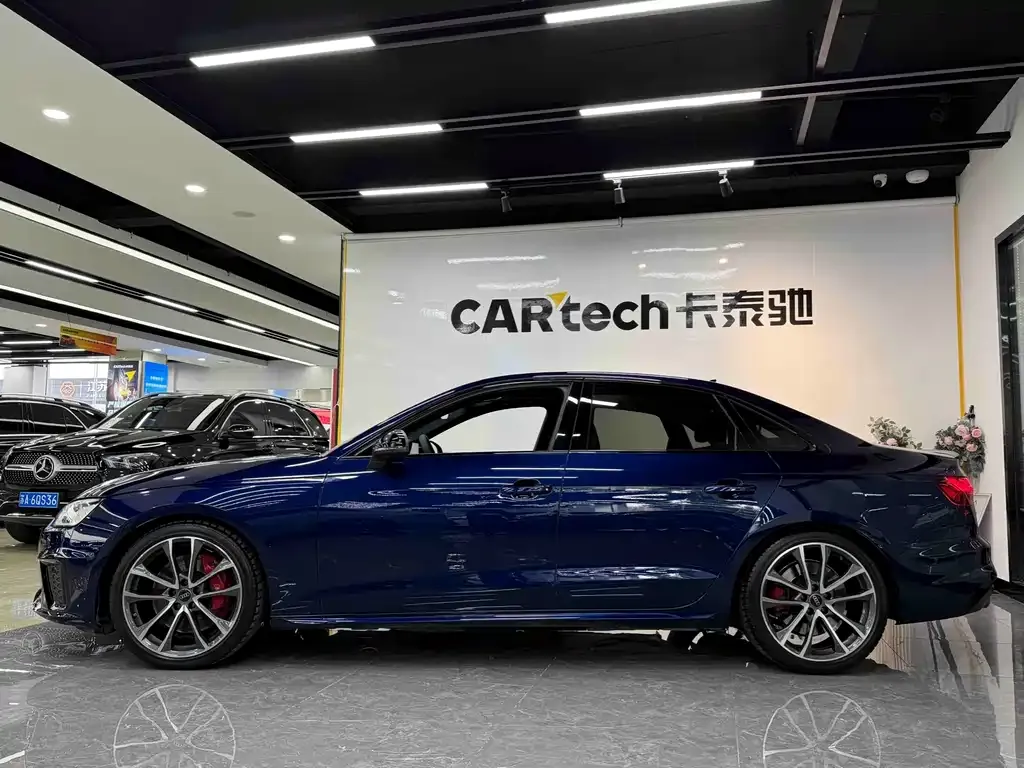 Audi S4 2024 из CN, фото 4