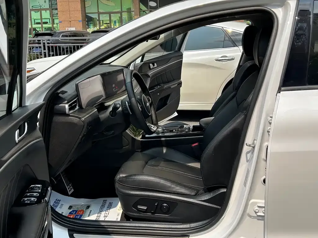 Kia K5 2022 из CN, фото 2