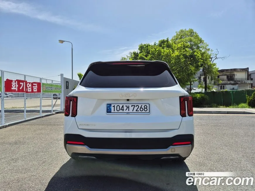 Kia Sorento — фото 4