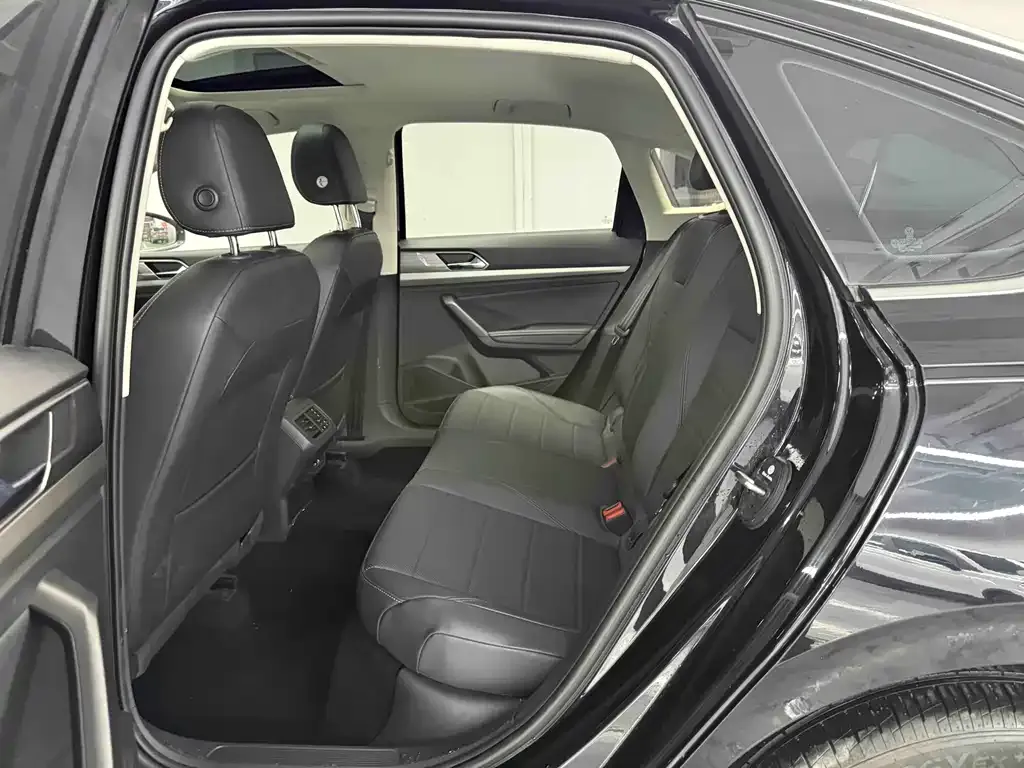 Volkswagen Lavida 2022 из CN, фото 3