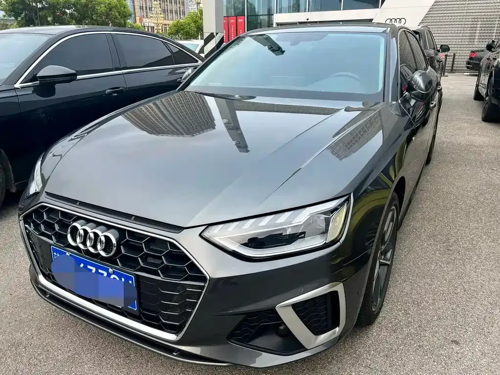 Audi A4L 2024 из CN, фото 1